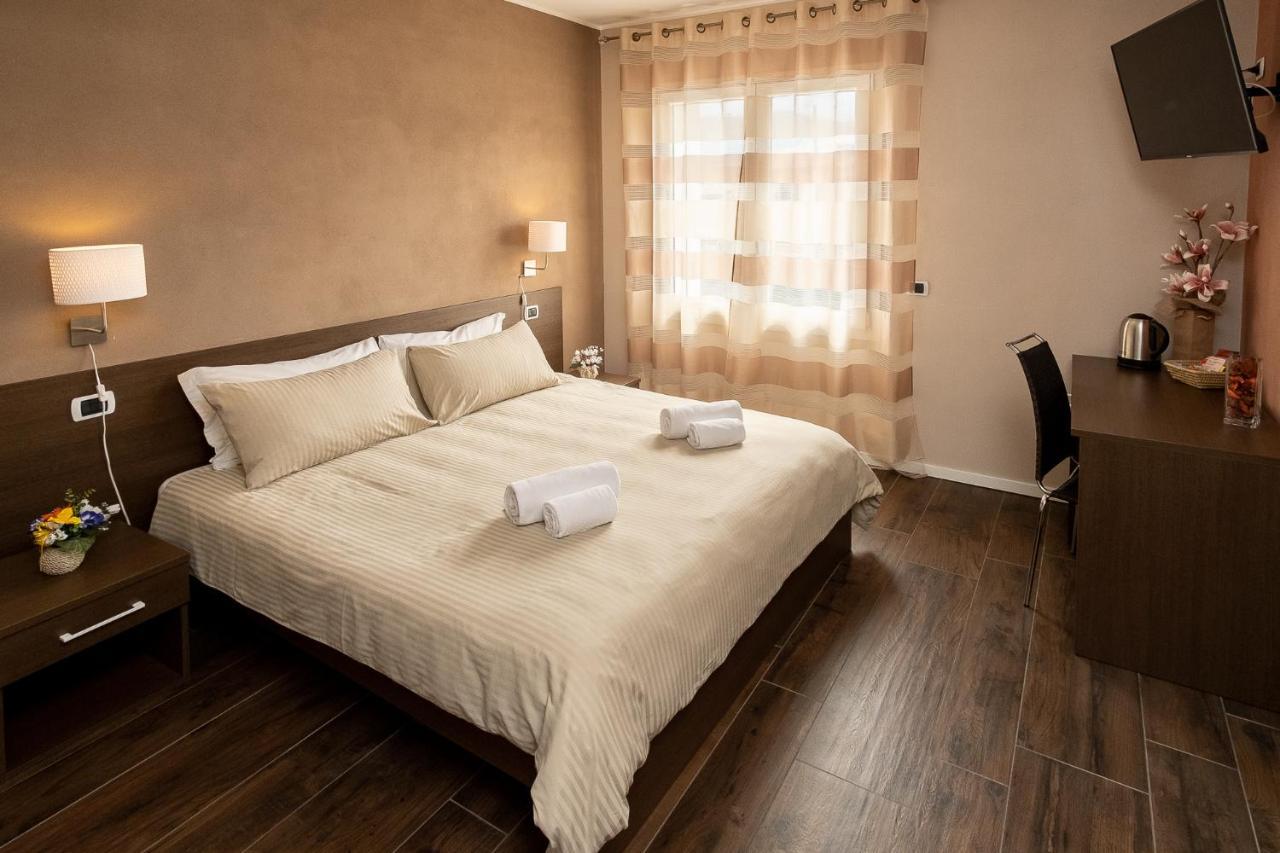קוסטרמנו The White Building - Rooms מראה חיצוני תמונה